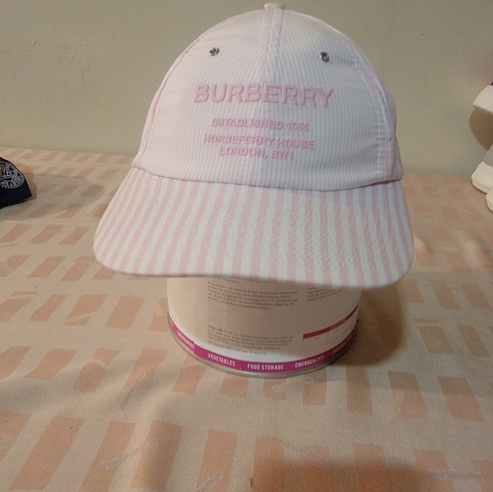 Burberry Horseferry Trucker Hat - Picture 6 of 15